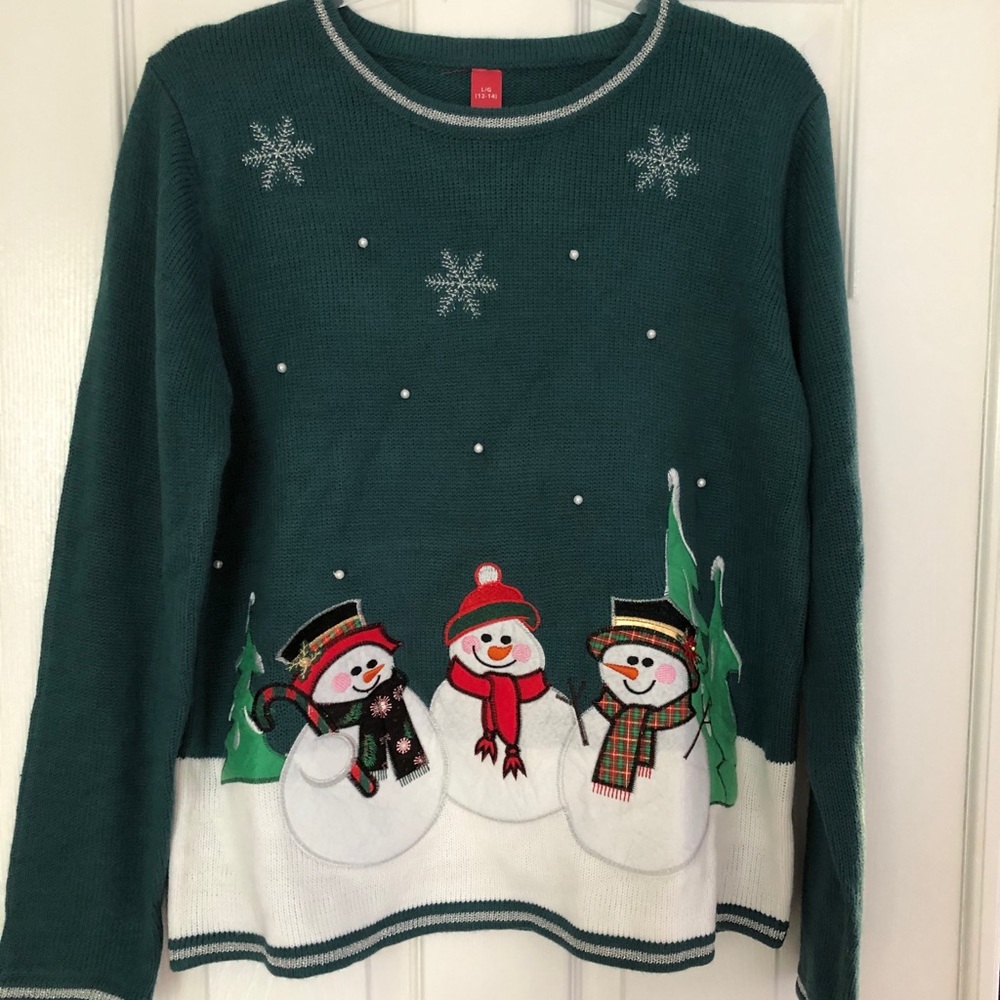 Christmas "ugly" sweater 🎄🎁☃️